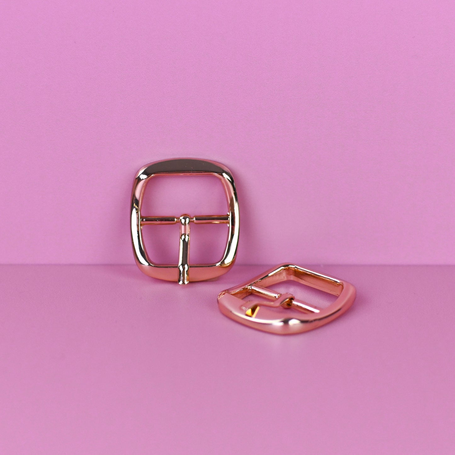 Metal clasps for sandals, set of 2