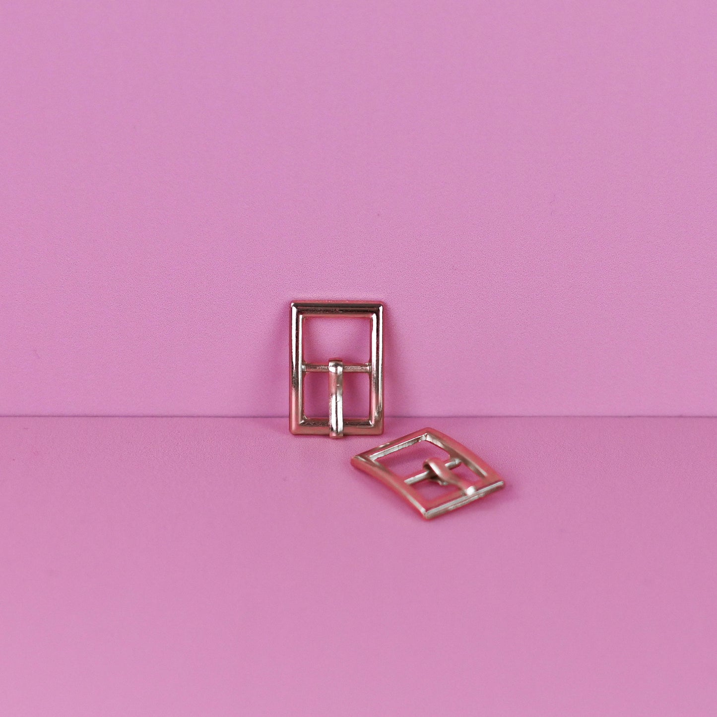Metal clasps for sandals, set of 2