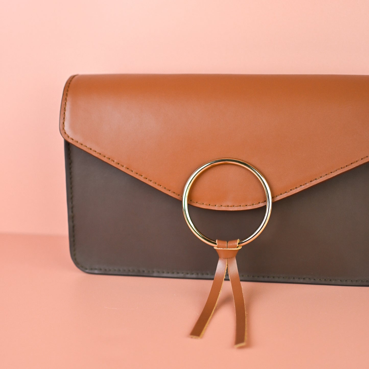 DIY box: The Ultimate Crossbody