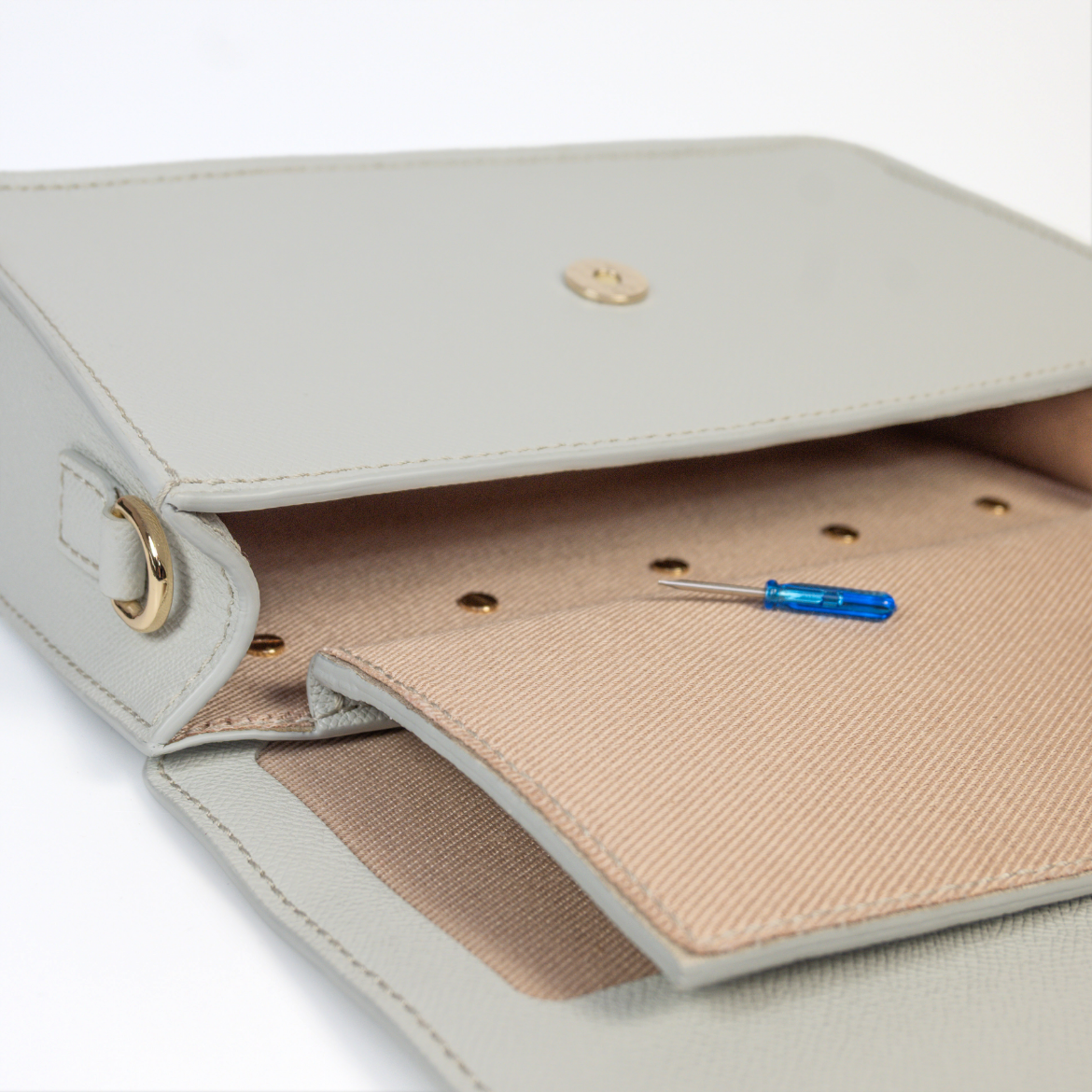 DIY-Box: The Ultimate Crossbody