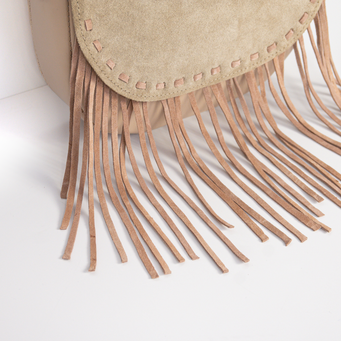 Box DIY : The Modern Saddle