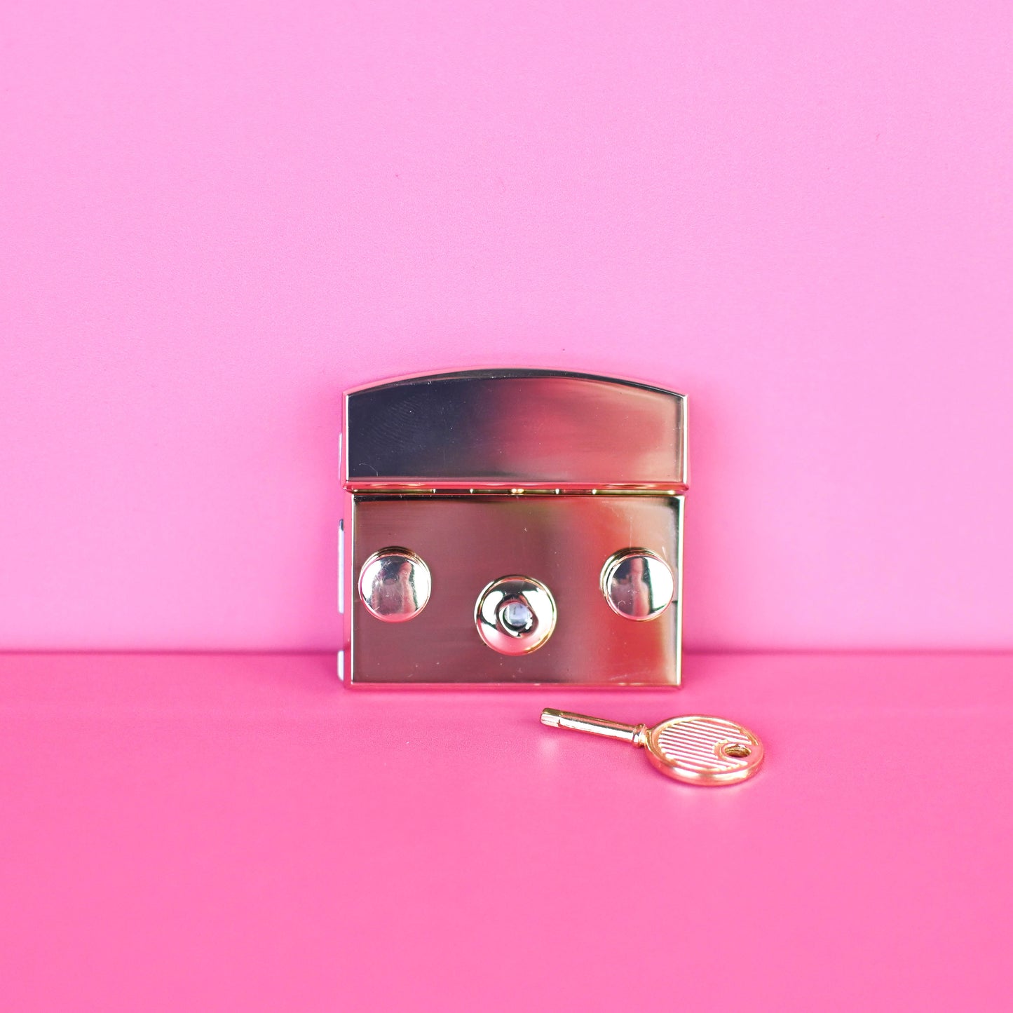 Click clasp without charge
